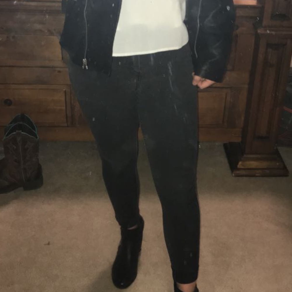 Black Skinny Jeans